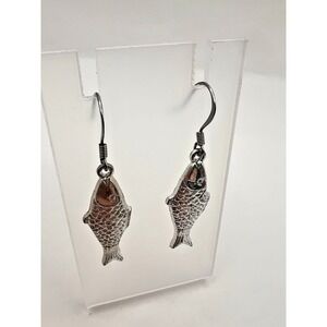 Lucky Brand Fish Dangle Earrings Silver Tone Lightweight Boho Coastal Fun